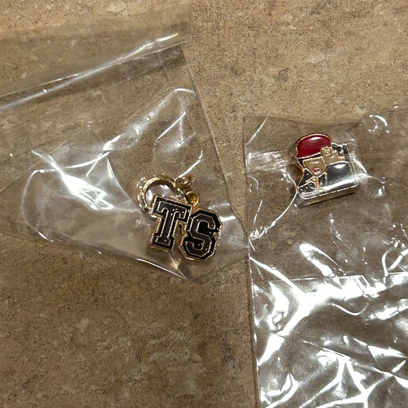 Taylor Swift I Gold Charm Bracelet Taylor Swift 1989 TS Swiftie Charms - Picture 7 of 10